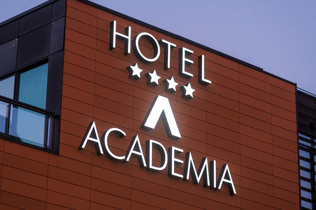 Hotel Academia Загреб Екстериор снимка